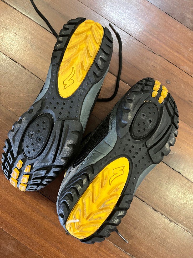 Specialized Rockhopper mtb cycling shoes (Category: Bicycles) located in Manila. Submitted by olxph_400275733 (Listing ID 1237407272, Image 2). Description: Practically unused. Just fitted for testing and walking. Size 42 / 9 US.