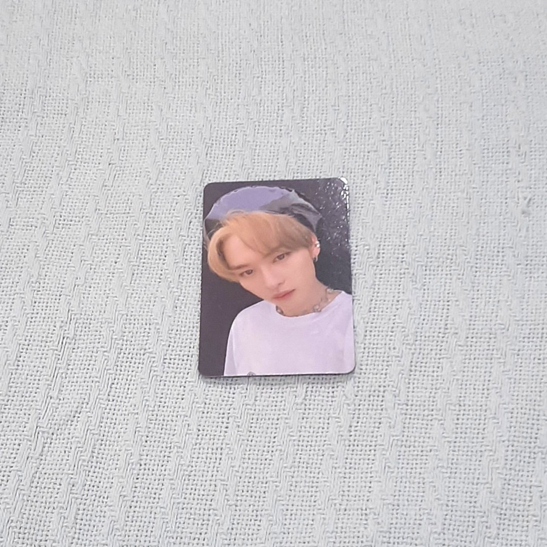STRAY KIDS LEE KNOW NOEASY PHOTOCARD SKZ, Hobbies & Toys, Collectibles ...