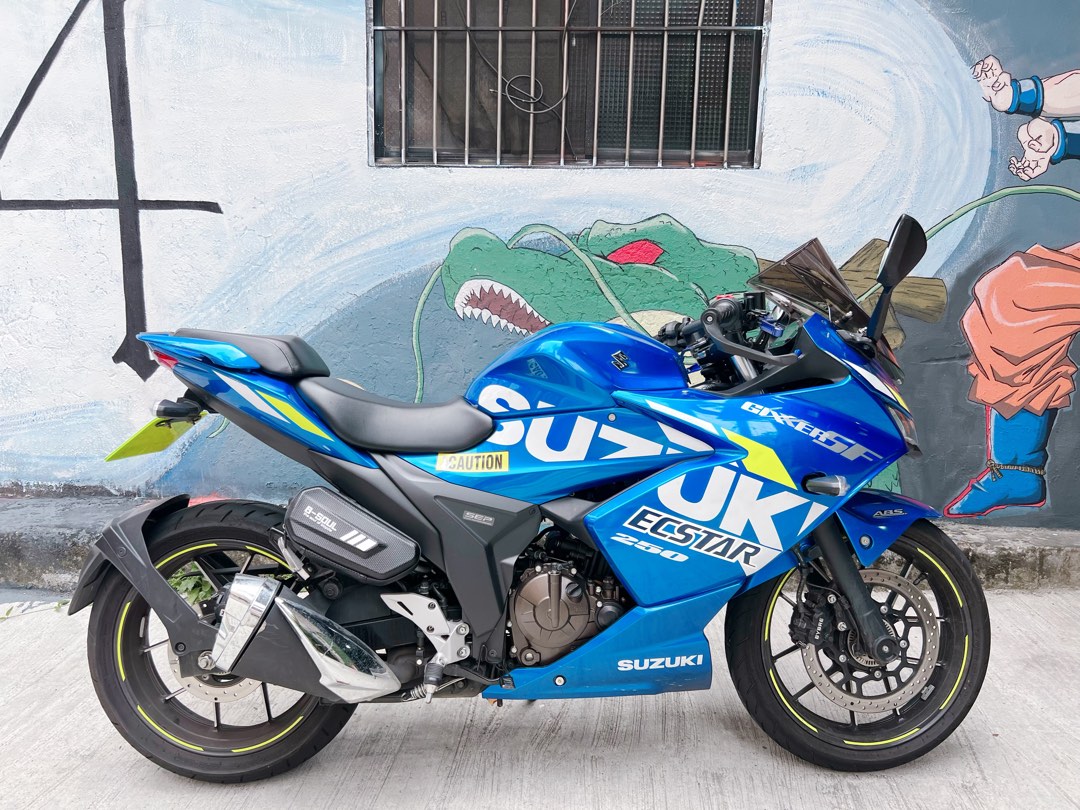 Suzuki Gixxer sf 250 ABS 公司車, 機車, 二手機車在旋轉拍賣
