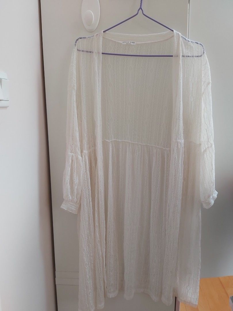 Thin overshirt （分類：T-shirt）位於 Hong Kong。 由 dbmcdermott 提交（商品編號 1237441509，圖片 1）。簡介： 。