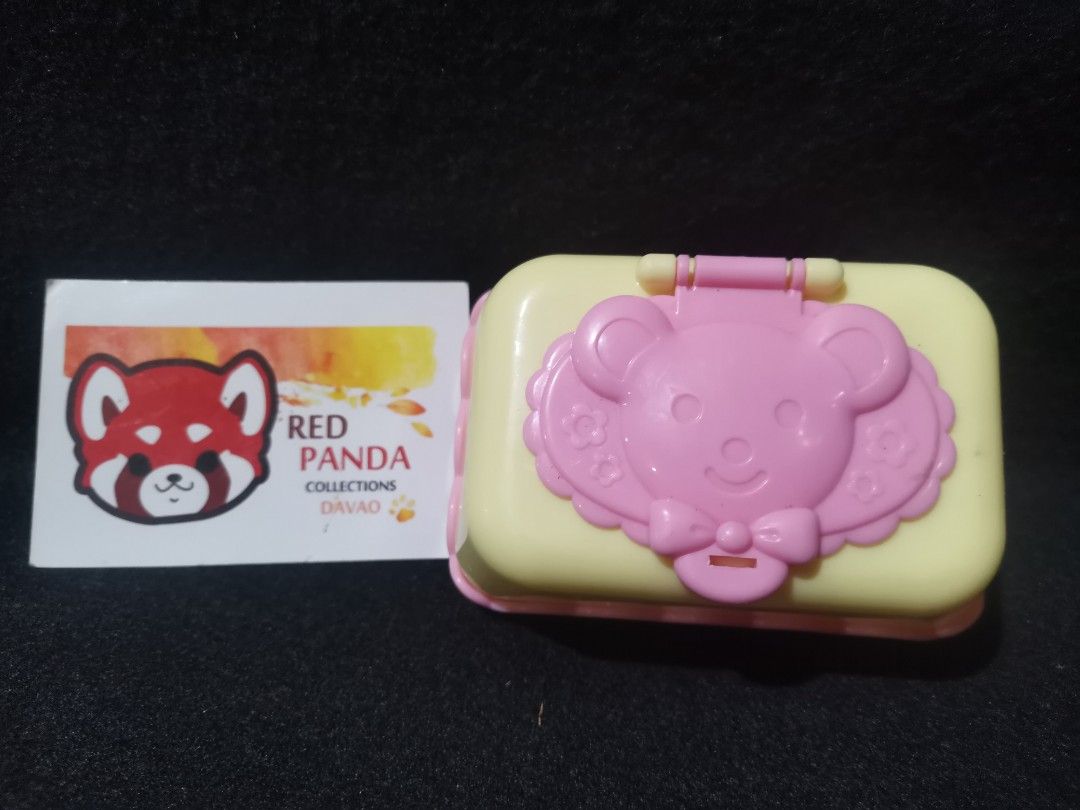 Tissue Holder Small (Category: Towels, Napkins & Holders) located in Davao. Submitted by redpandacollections (Listing ID 1237477939, Image 1). Description: Tissue Holder Small Authentic from japan in good condition and quality Brand PILOT As is in the picture provided.