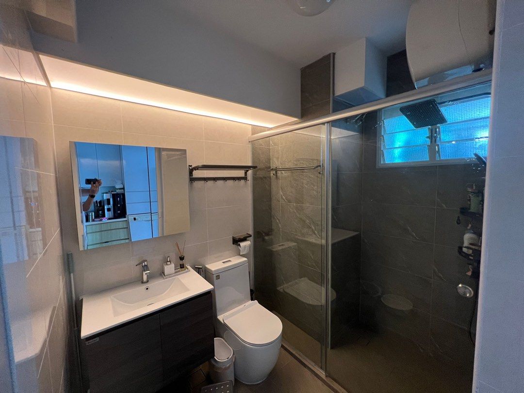 Toilet tiling overlay and toilet renovation, kitchen tiling overlay and kitchen renovation62863076044547113