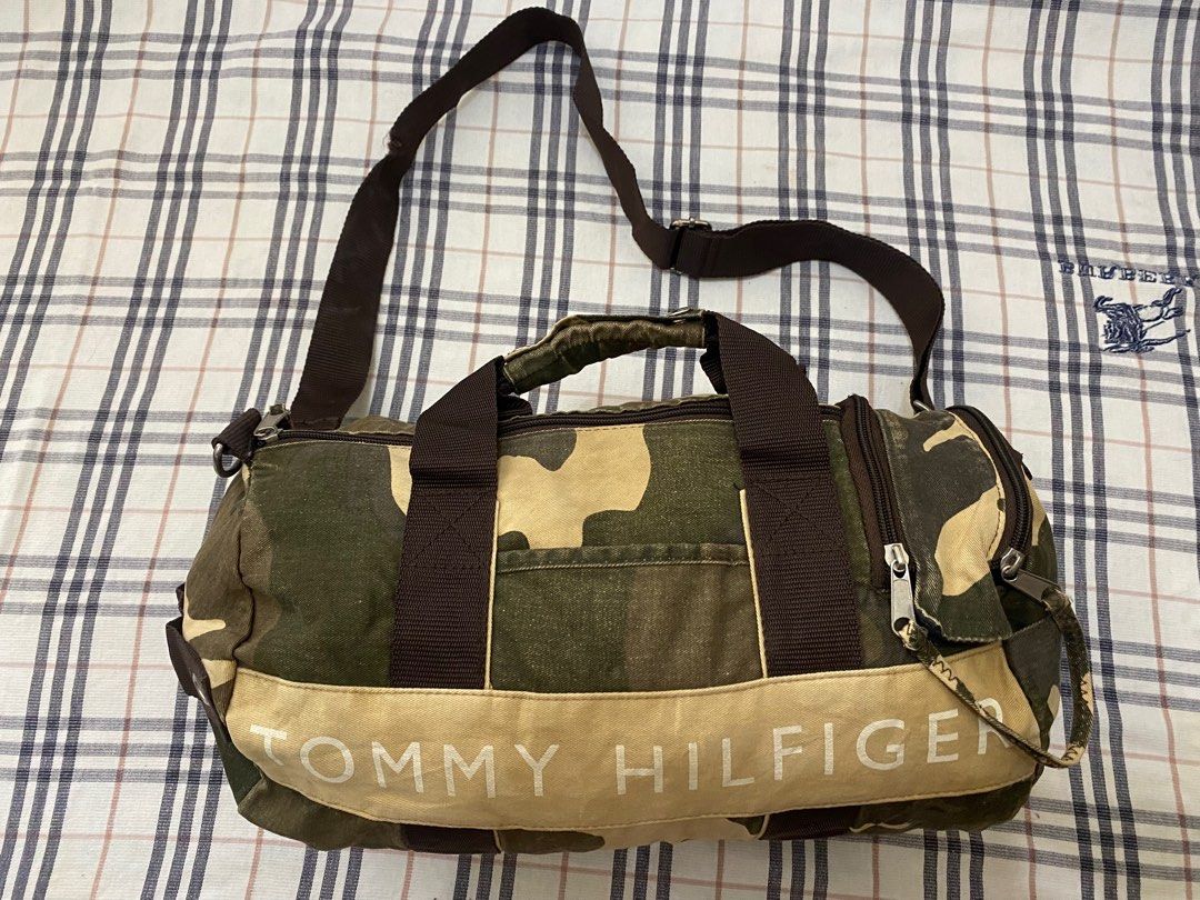 Tommy hilfiger camo duffle bag hotsell