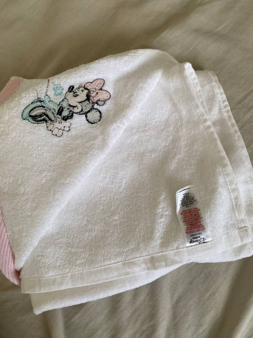 Minnie mouse best sale towel primark