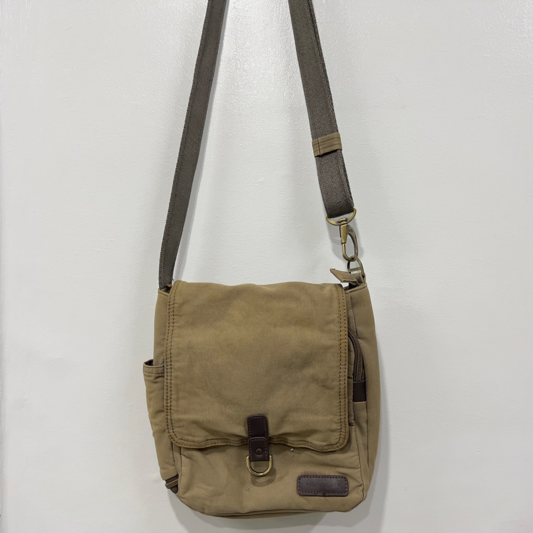 Travelon Messenger Bag Sling Bag on Carousell