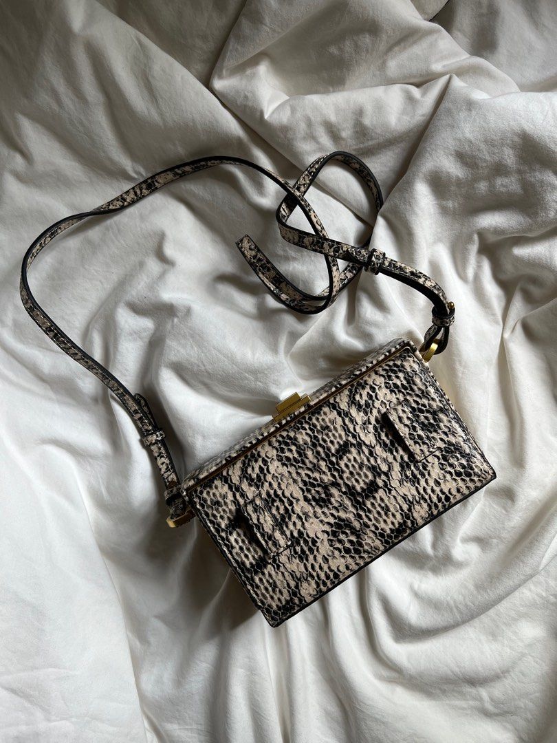 White snakeskin purse deals