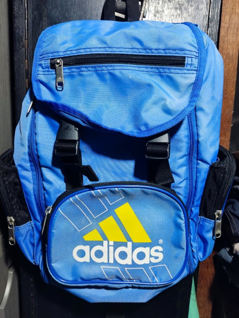 Vintage adidas bag on Carousell