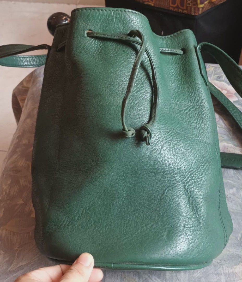 Vintage Coach Sheridan Drawstring Bucket Bag in Bottle Green