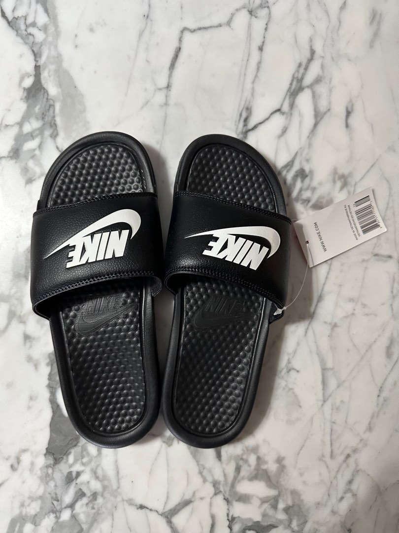 Nike benassi sale slides sizing