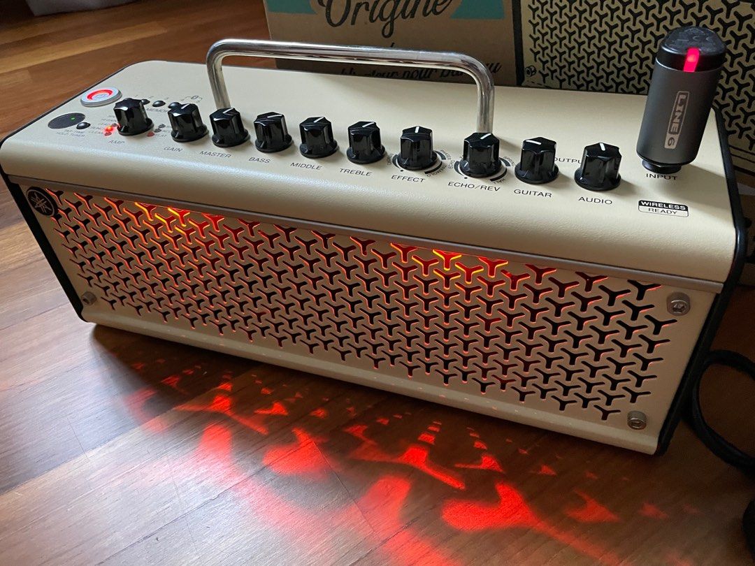 YAMAHA THR10II WIRELESS 20WATT MODELING COMBO GUITAR AMP, Hobbies