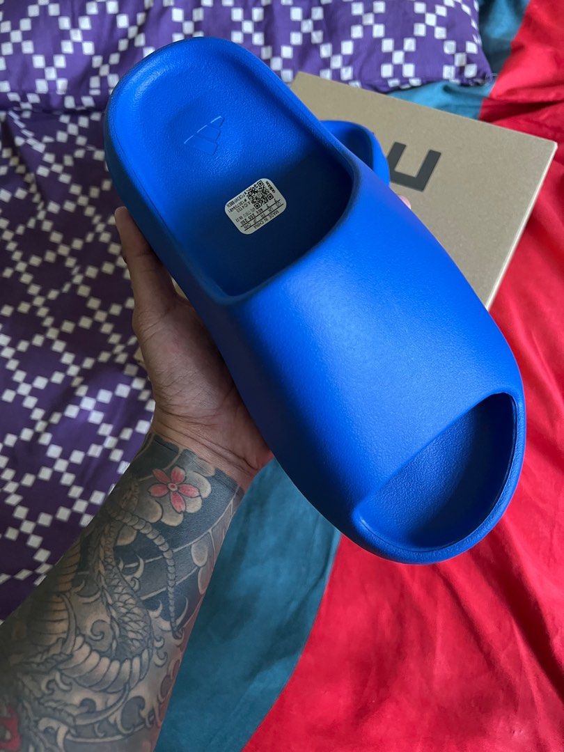Yeezy slides 'Azure', Women's Fashion, Footwear, Slippers and slides on  Carousell