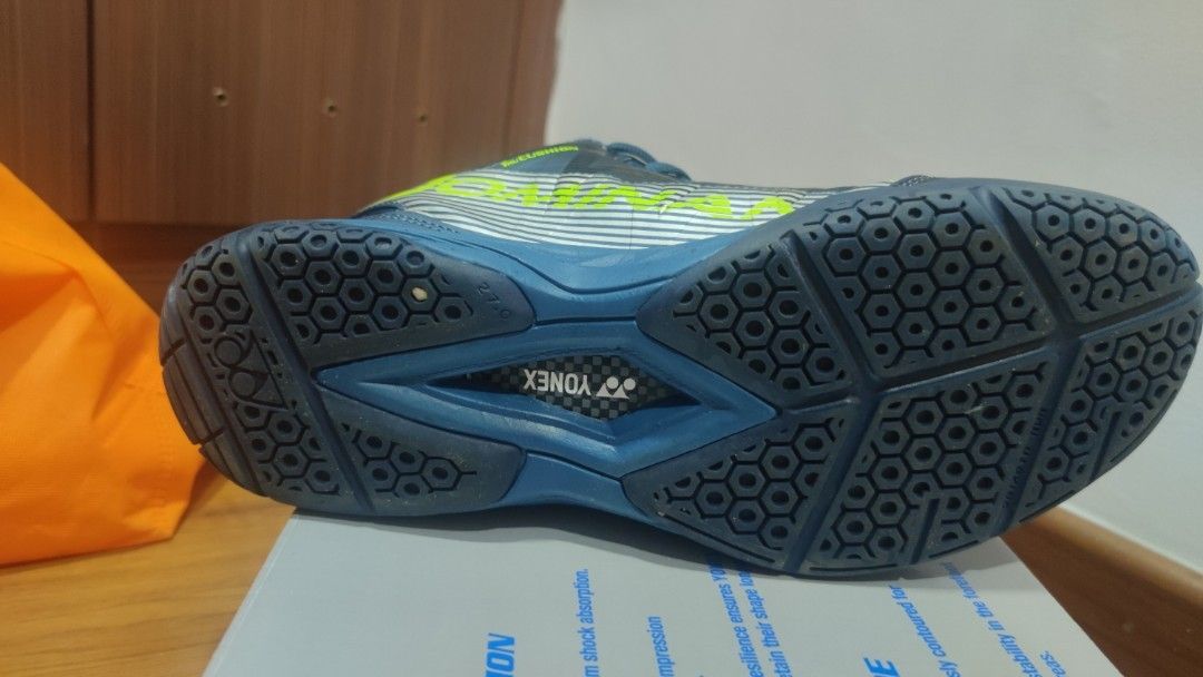 Yonex shop shoe size