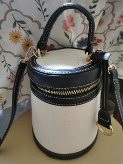 （分類：）位於 。 由 nnat214 提交（商品編號 1237456087，圖片 1）。簡介： 。