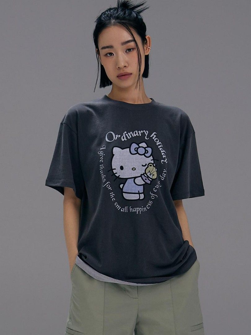 Ordinary Holiday x Hello Kitty Jisoo Pick! (Pre Order