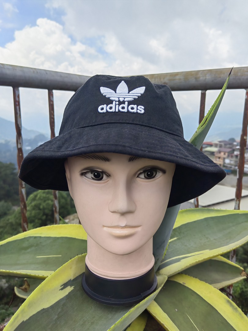 ADIDAS Bucket Hat Black, Men's Fashion, Watches & Accessories, Caps & on Carousell