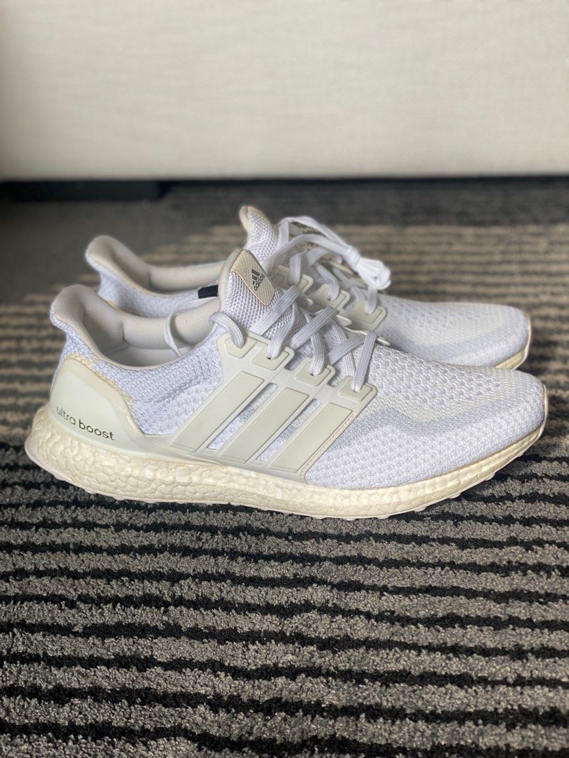 Ultra boost white og top