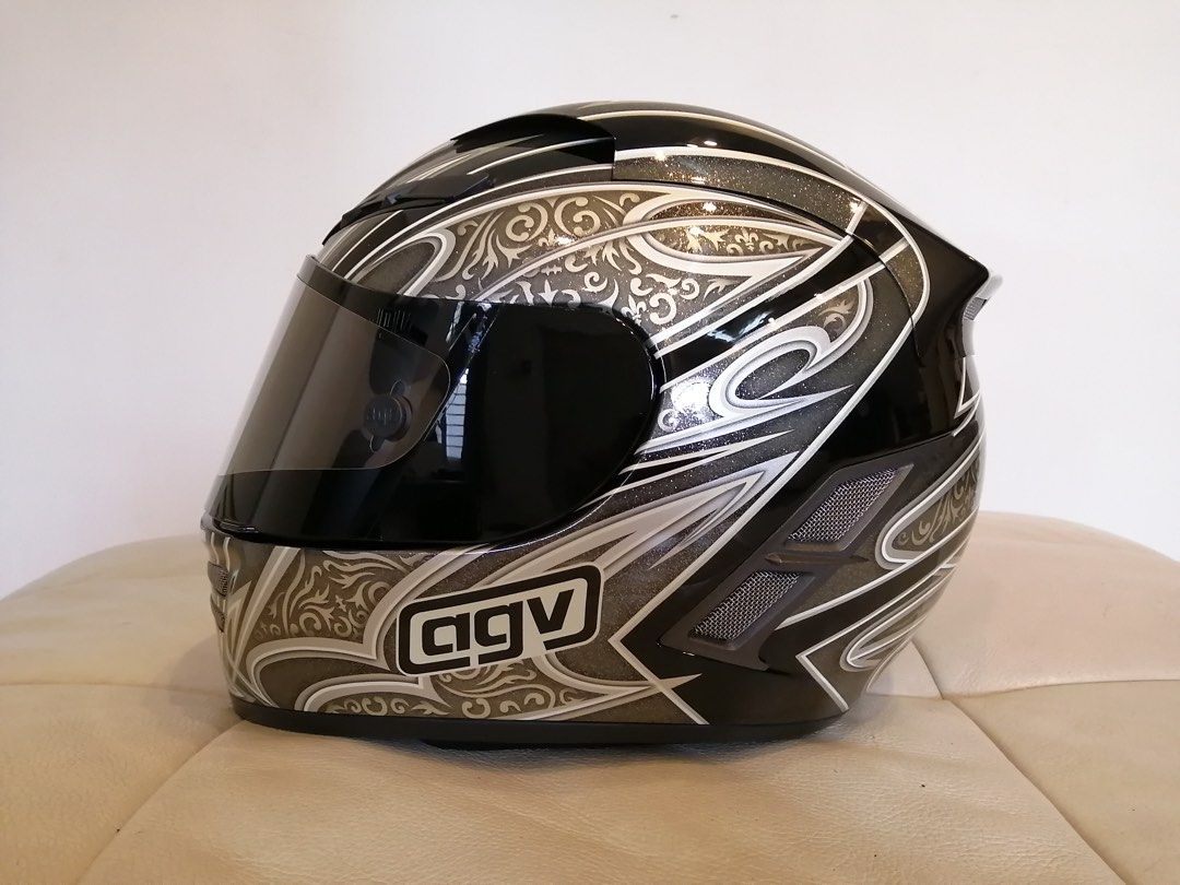 Casco discount agv stealth