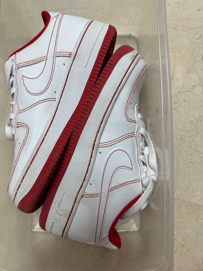 White air hotsell force ones junior