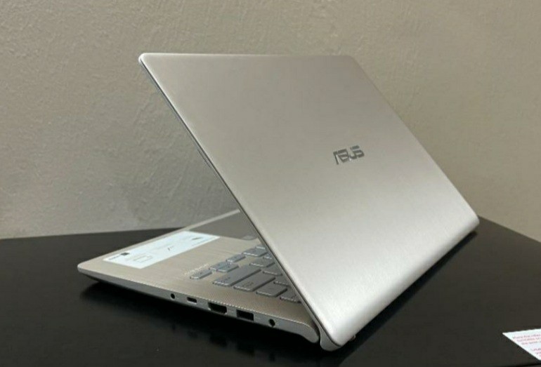 Asus vivobook, Computers & Tech, Laptops & Notebooks on Carousell