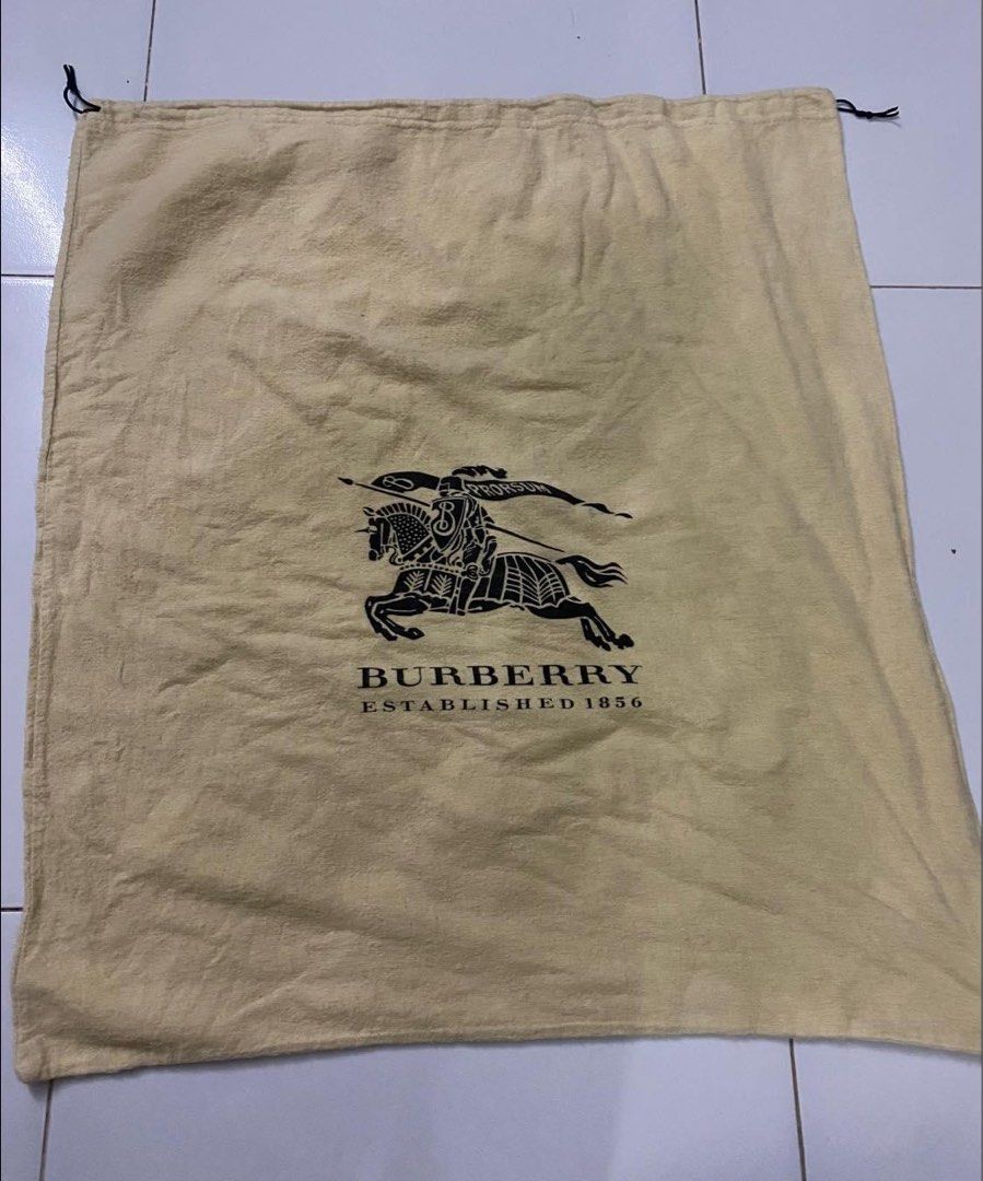 Dust bag burberry sales