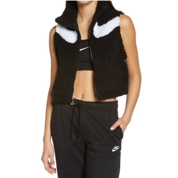 Authentic Nike woman swoosh fleece vest. SAMPLE , Women's Fashion