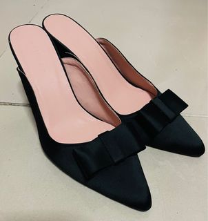 (Category: ) located in . Submitted by lafloraisonkl (Listing ID 1237542130, Image 1). Description: .