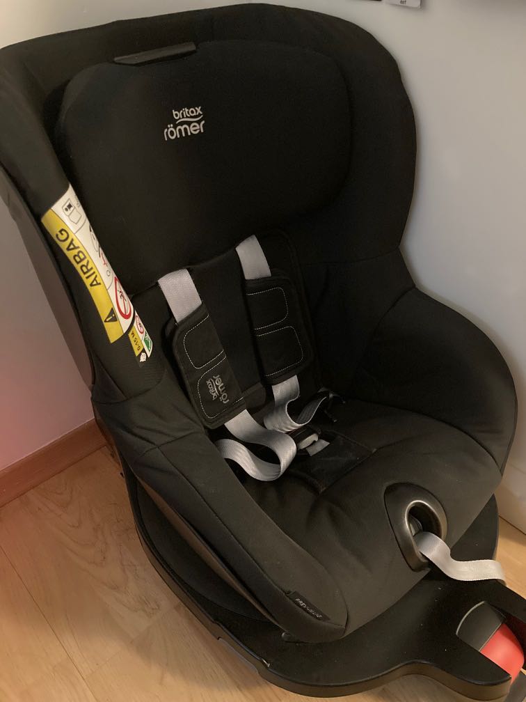 Black 360degrees Rotation Britax Romer Dualfix Car Seat Clean and