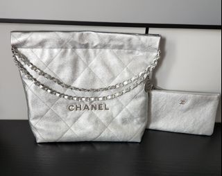 Chanel 22 white leather bag in size small $8500 (with box & receipt)  current rrp $10000