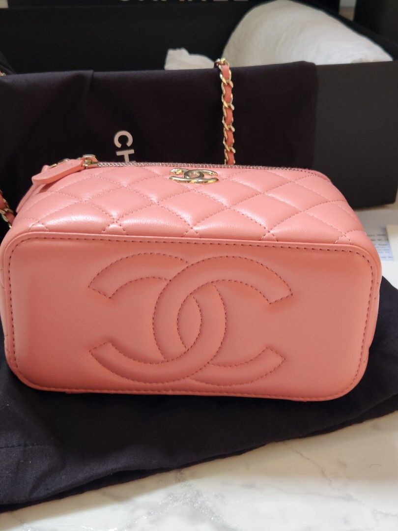 Flash sales! 💗 Chanel 22A Vanity with Chain (below rtp)