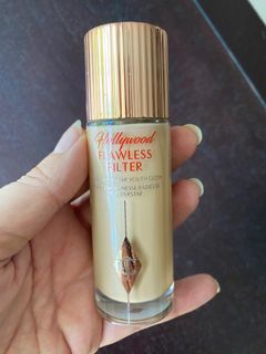 Charlotte Tilbury Hollywood Flawless filter
