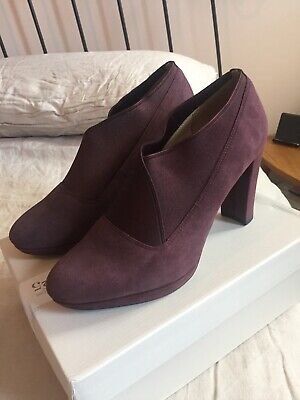 Clarks aubergine deals shoes