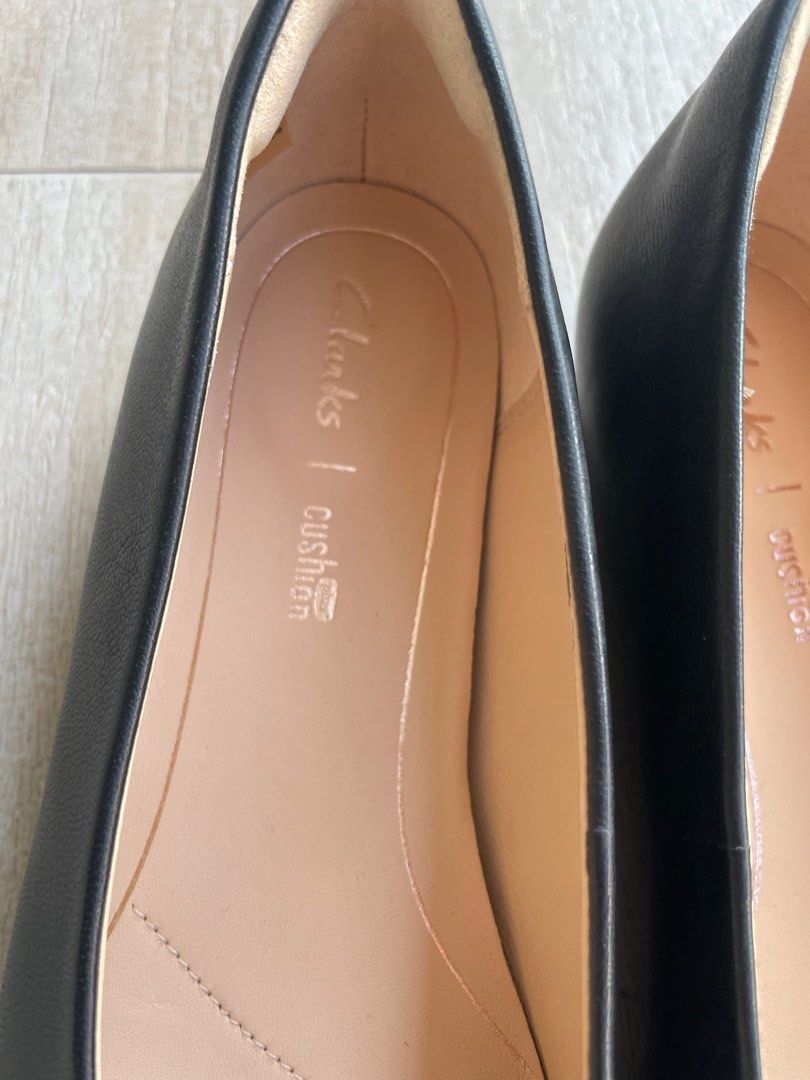 Clarks ladies store size 2