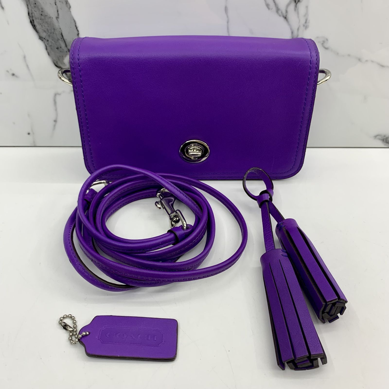 COACH 19914 PURPLE PATENT SLING BAG SHOULDER BAG 237016320 AL