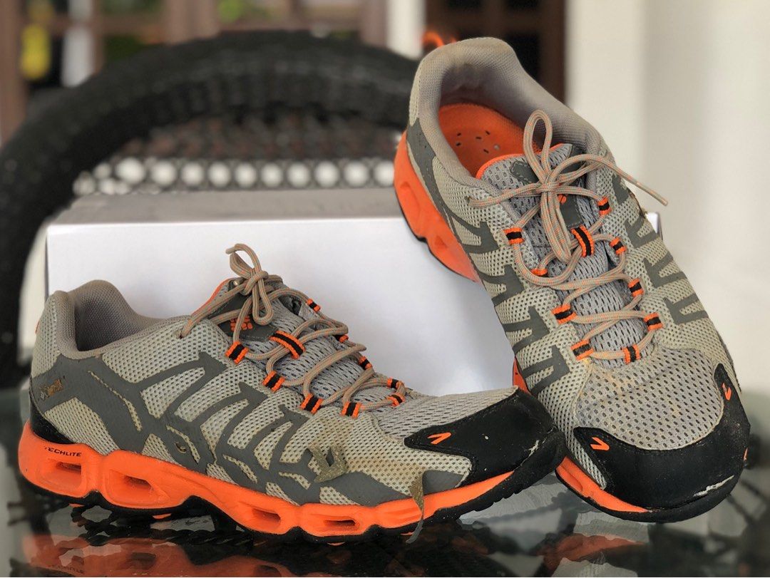 Columbia shoes techlite top