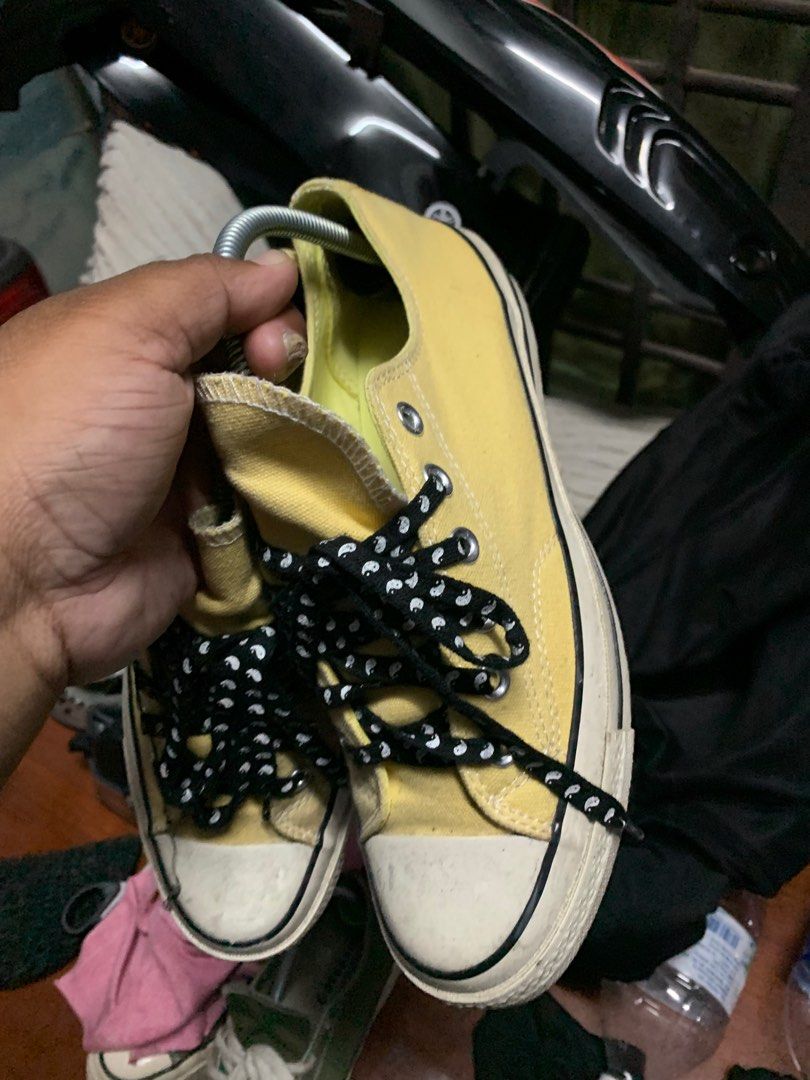 Converse yin deals yang yellow