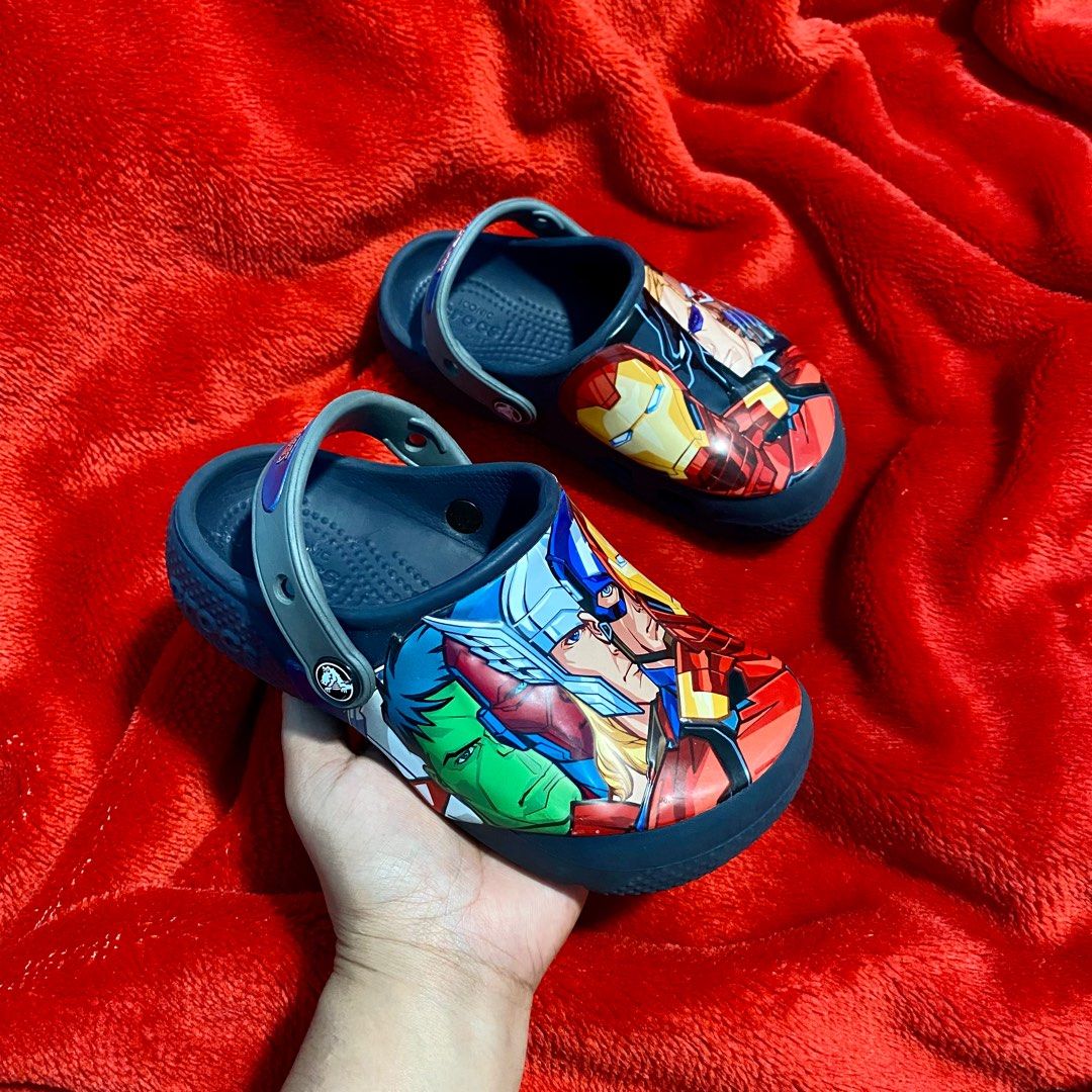 Marvel best sale kids crocs