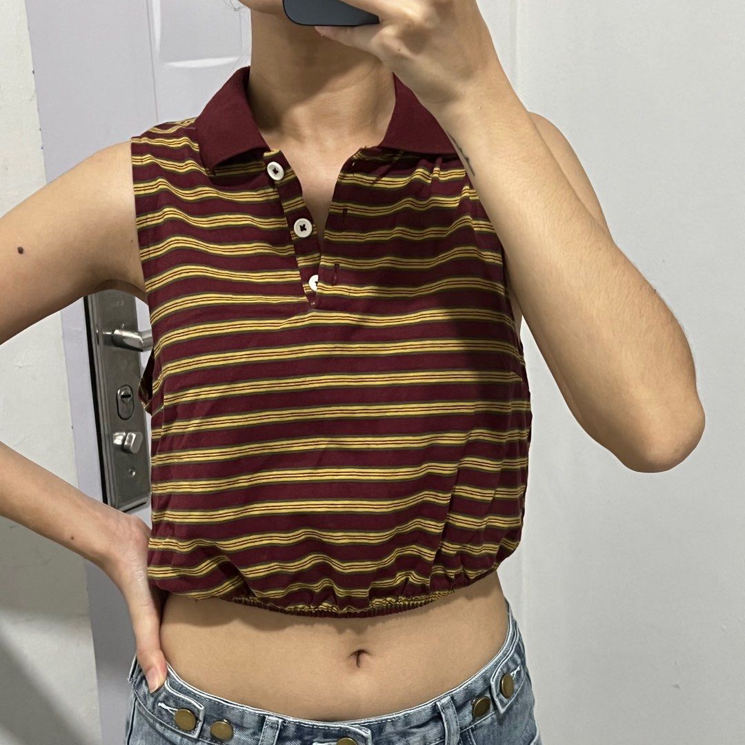 Crop Top Stripes Forever 21, Fesyen Wanita, Pakaian Wanita, Atasan di  Carousell