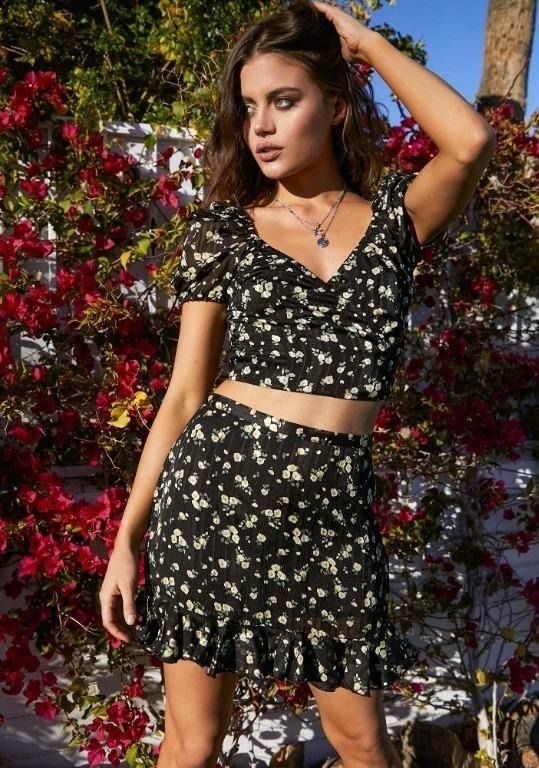 CURRENT MOOD dollskill hippie habitat floral mesh mini skirt
