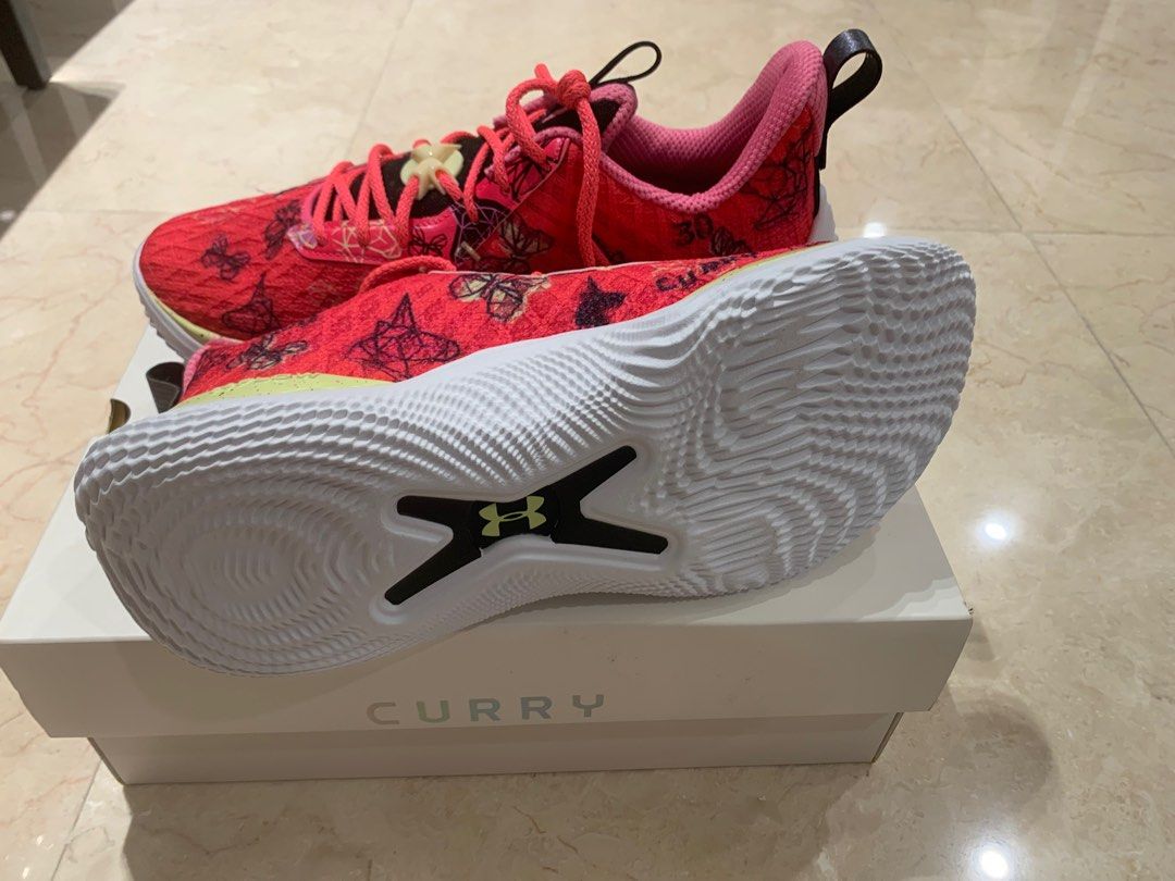 Under armour cheap curry 6 girls