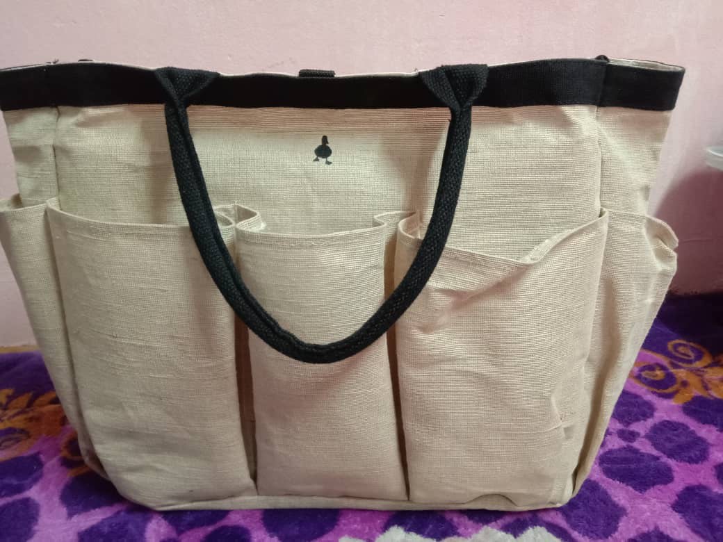 DUCK Multipurpose Bag in Classic, Women's Fashion, Bags & Wallets, Tote