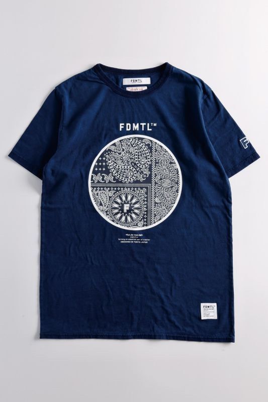 FDMTL indigo tee （分類：T-shirt、恤衫、有領衫）位於 Hong Kong。 由 yes2019 提交（商品編號 1237690191，圖片 1）。簡介： FDMTL Tee Brand new with Tag Size 4。