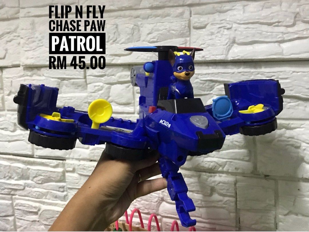 Paw patrol flip shop & fly chase