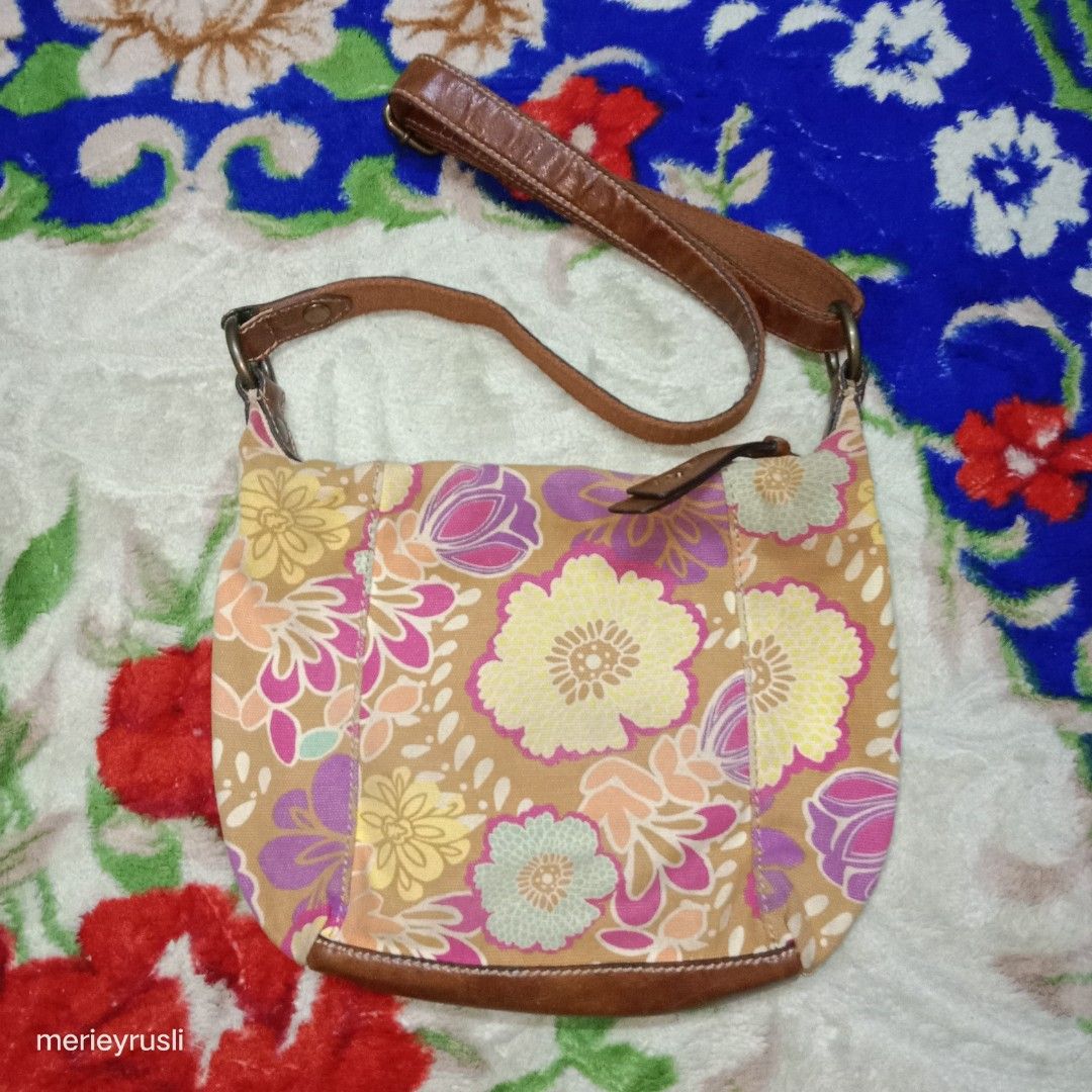 Fossil sales patterned bags