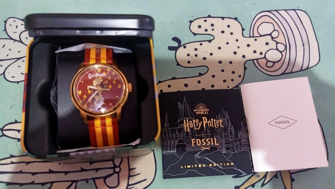 Wear your favorite 'Harry Potter' house with these new Fossil