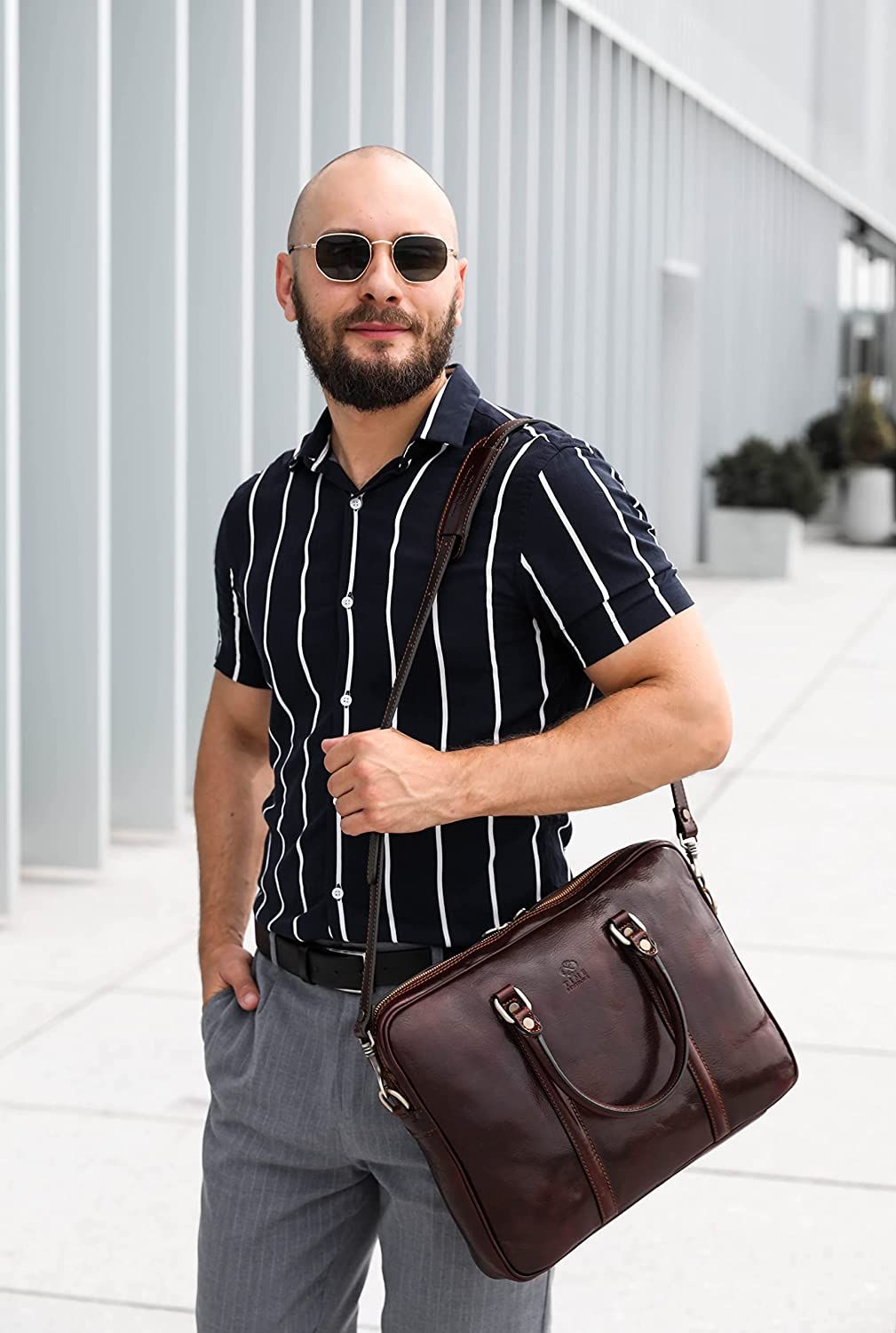 Full Grain Leather Laptop Bag Briefcase Unisex Brown Time Resistance