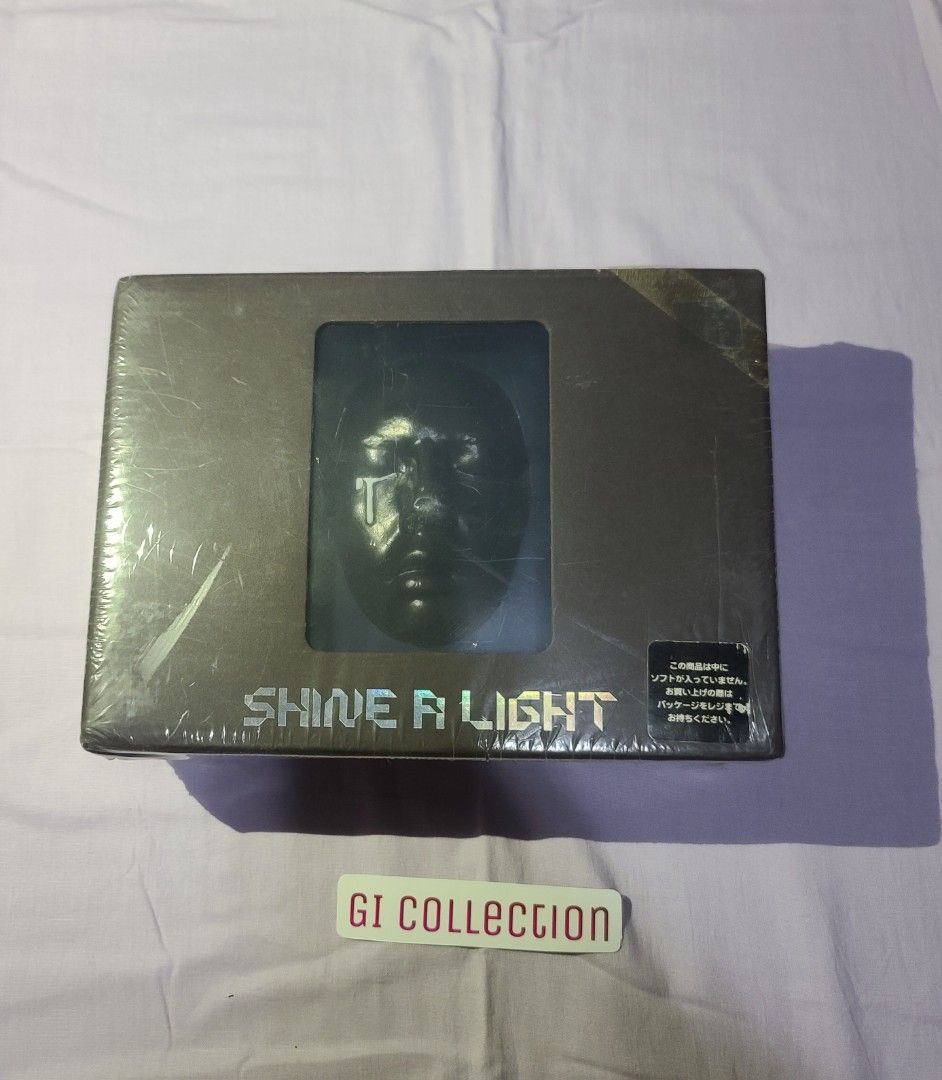 Gdragon RARE shine a light JAPAN RUSH SELLING (Category: Vintage Collectibles) located in Batangas. Submitted by gicollection (Listing ID 1237685163, Image 1). Description: RARE mejo may sira yung plastic due storage yung ilong din parang na pirat dmskskns 😭 negotiable naman.