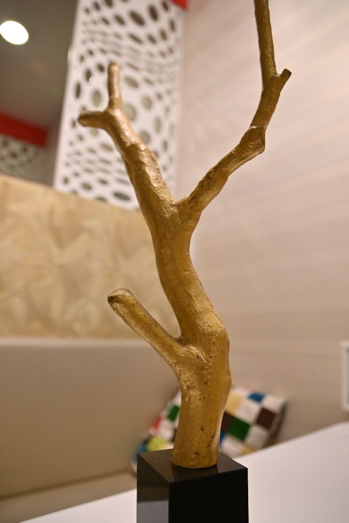 White cheap jewelry tree