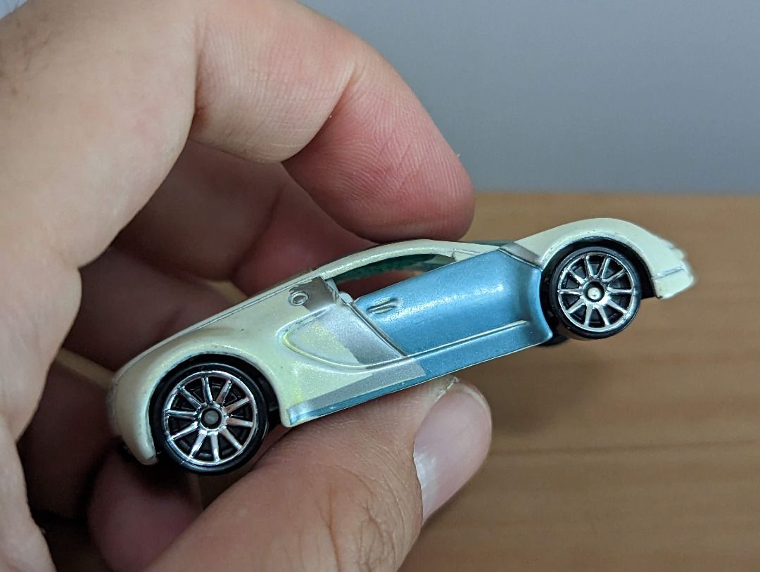 Hot Wheels Bugatti Veyron 2007 Mystery White Loose Hotwheels Hobbies Toys Toys Games on Carousell