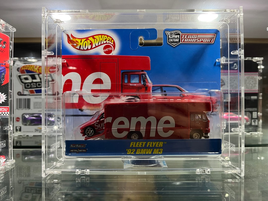 Hot wheels supreme team transport 2025