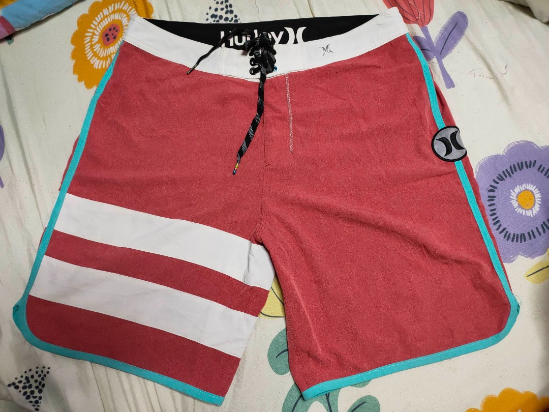 Hurley 16 inch boardshorts top